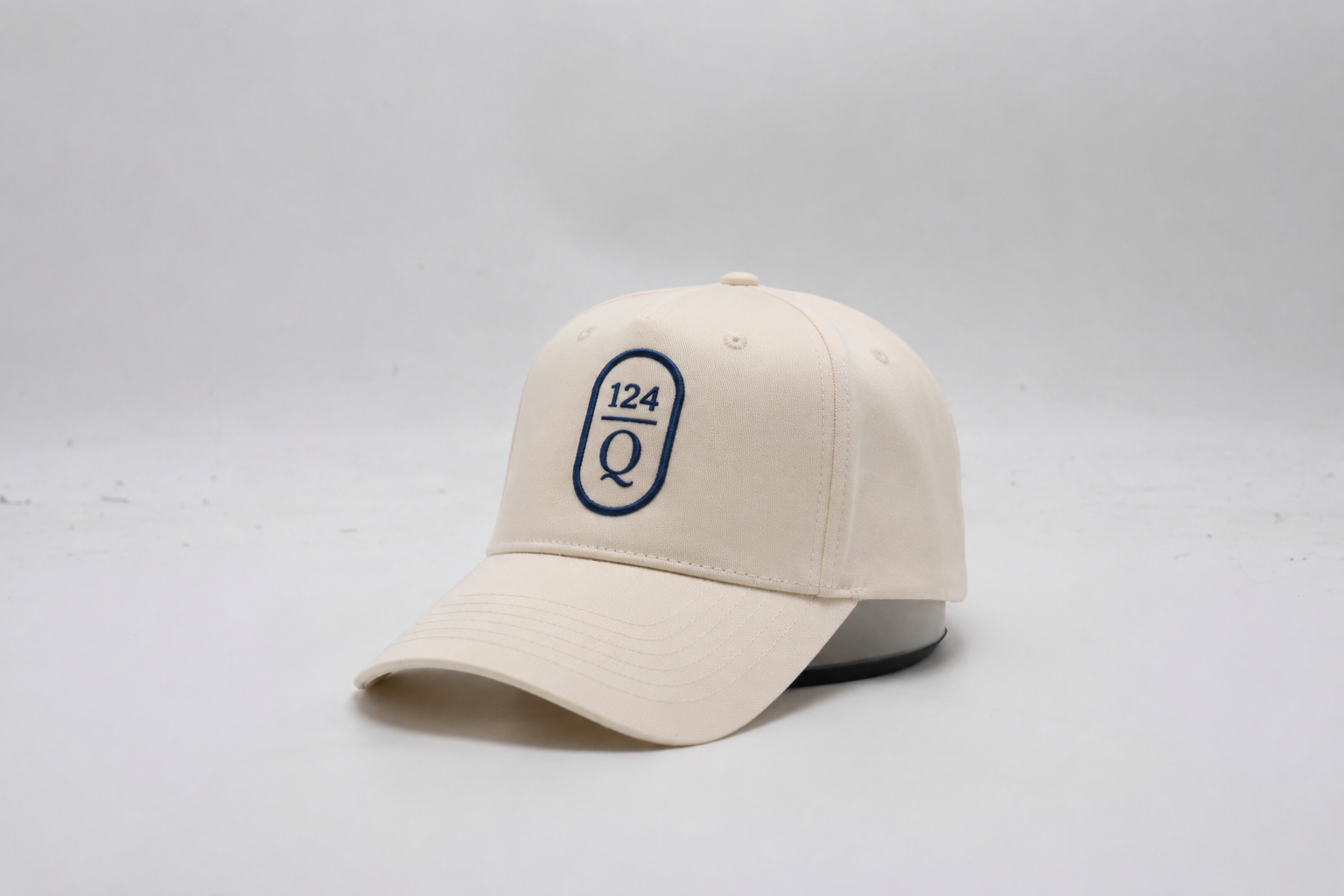 124 Queen apparel